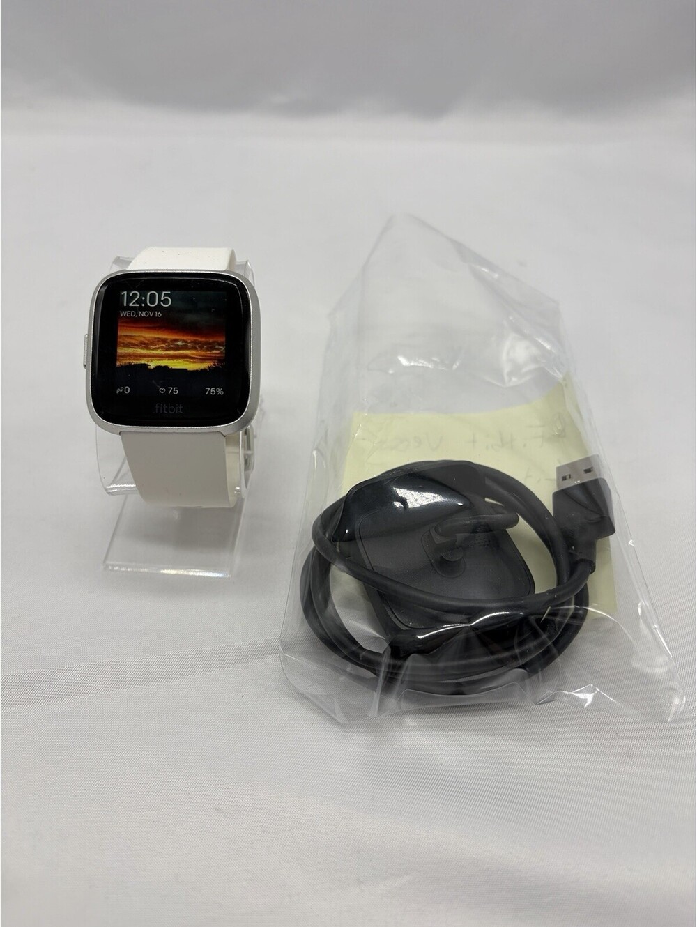 Fitbit Versa Lite FB415 Fitness Smartwatch Activity Tracker White Small Band